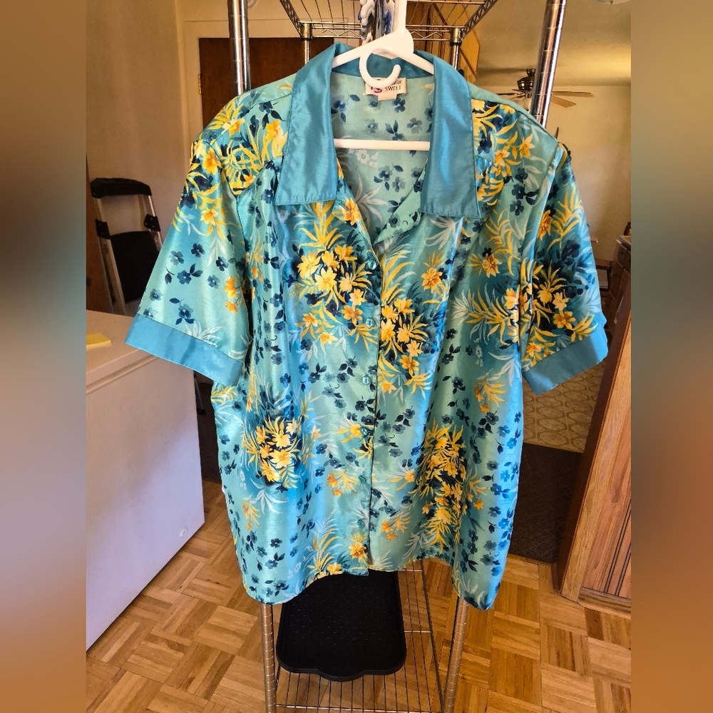 3x Maggie Sweet Turquoise Floral with Yellow Blooms